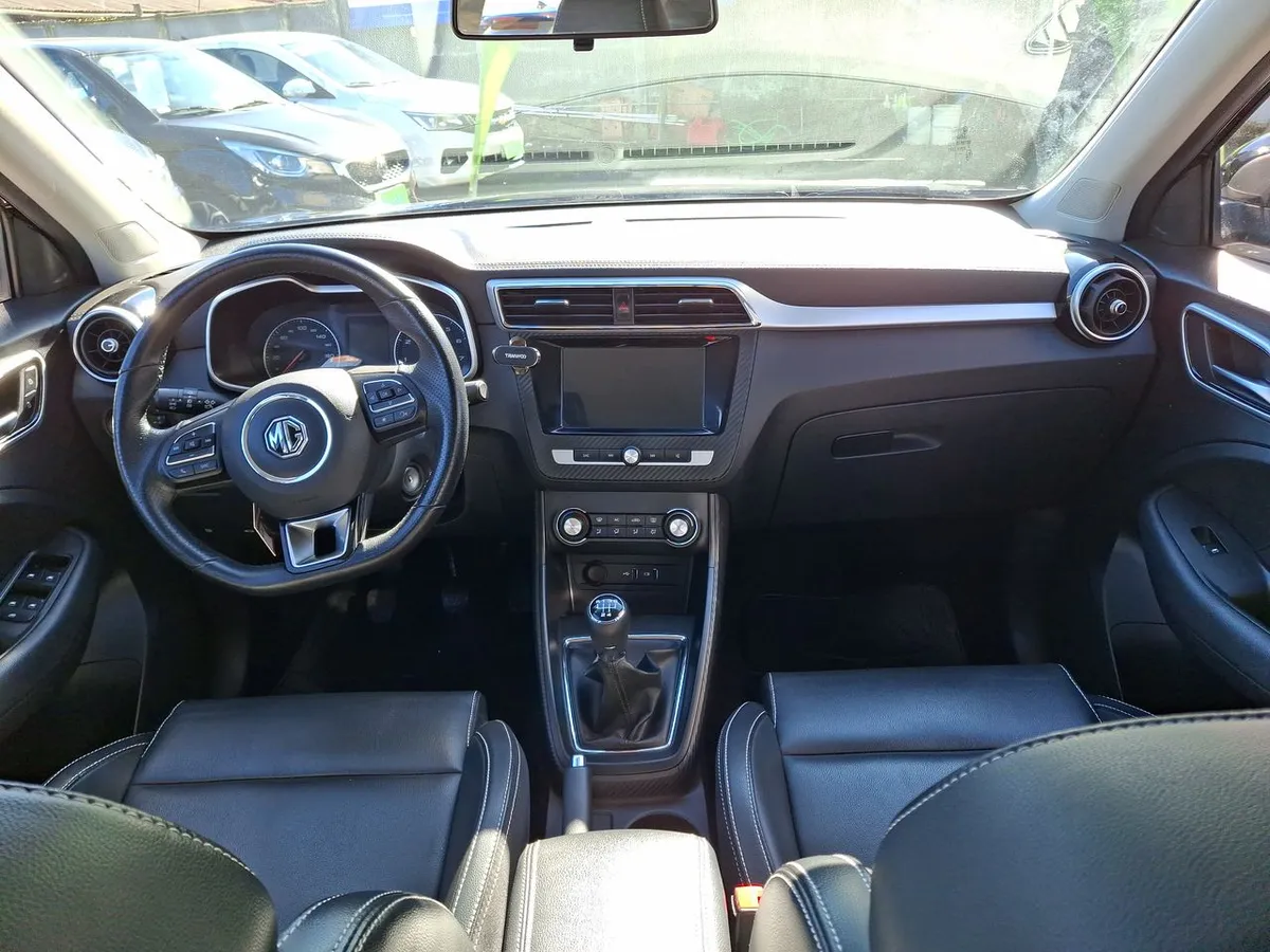 MG Mg Zs 1.5 Comfort 4x2 Mt 5p año 2023