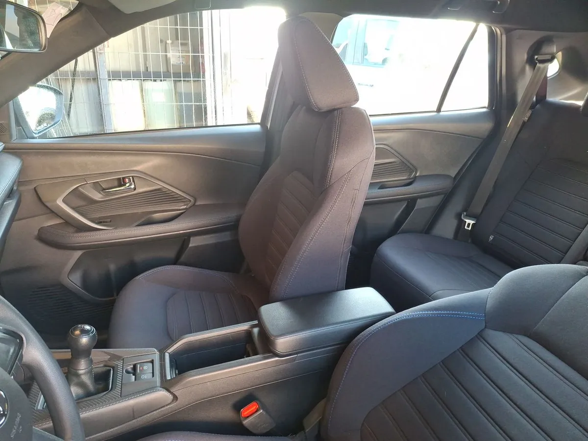 Toyota Yaris Cross 1.5 Xi 4x2 5mt 5p año 2026