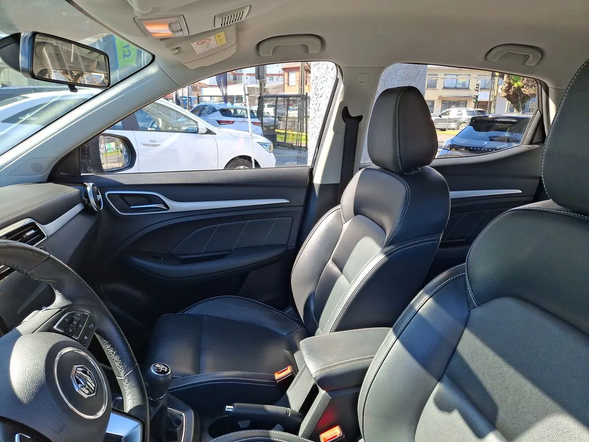 MG Mg Zs 1.5 Comfort 4x2 Mt 5p año 2023