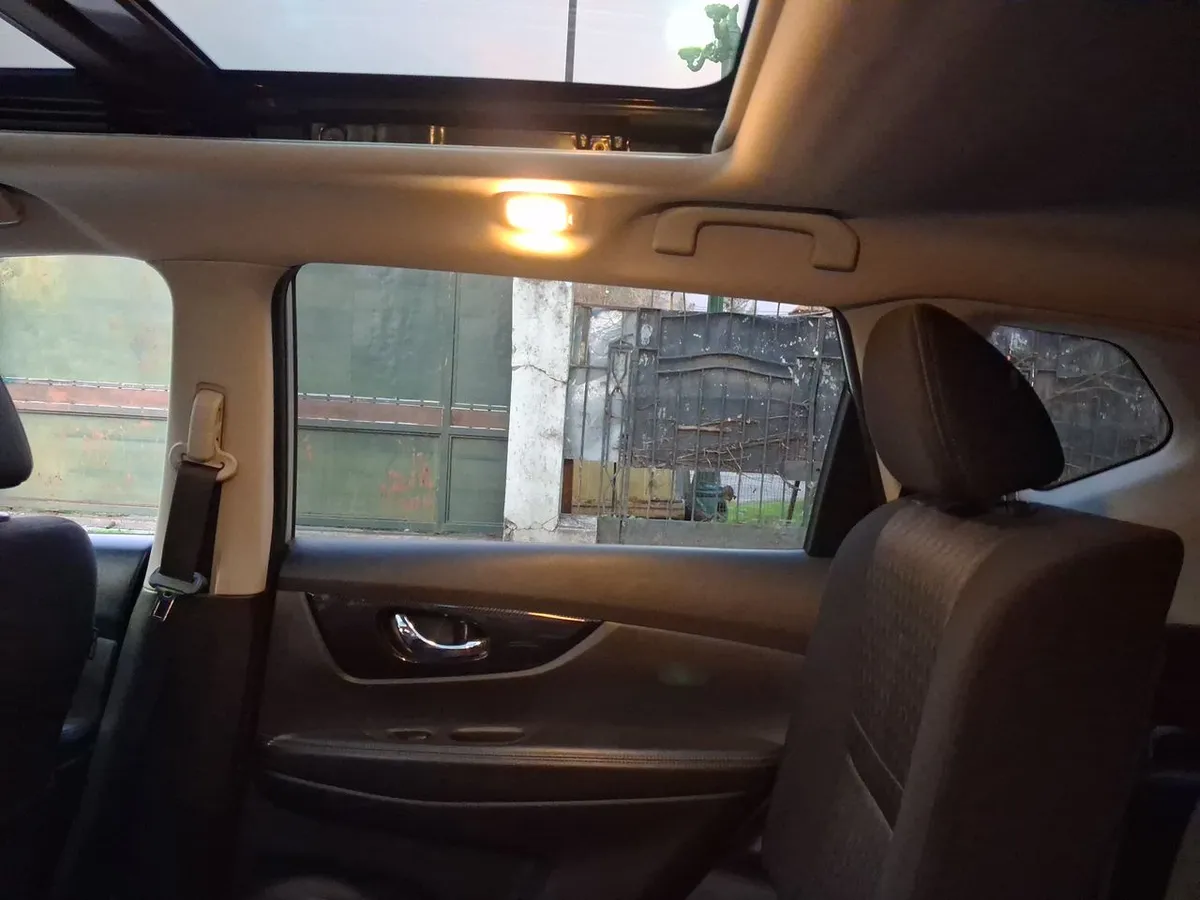 Nissan X-Trail 2.5 Advance 4x2 3row Cvt At 5p año 2023
