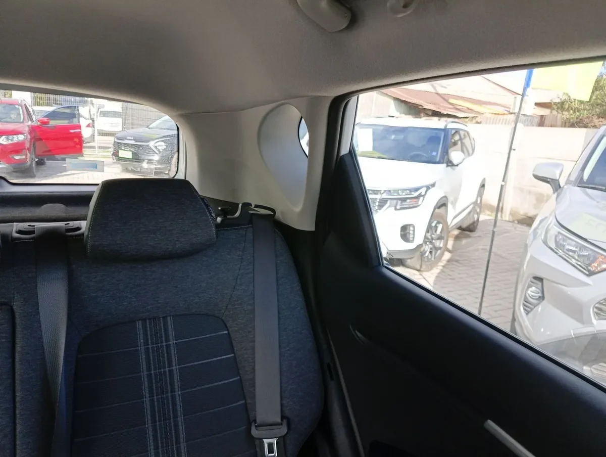 Kia Sonet 1.5 Ex 4x2 Ivt Ri At 5p año 2025