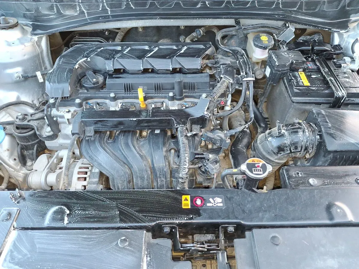 Kia Sonet 1.5 Ex 4x2 Ivt Ri At 5p año 2025