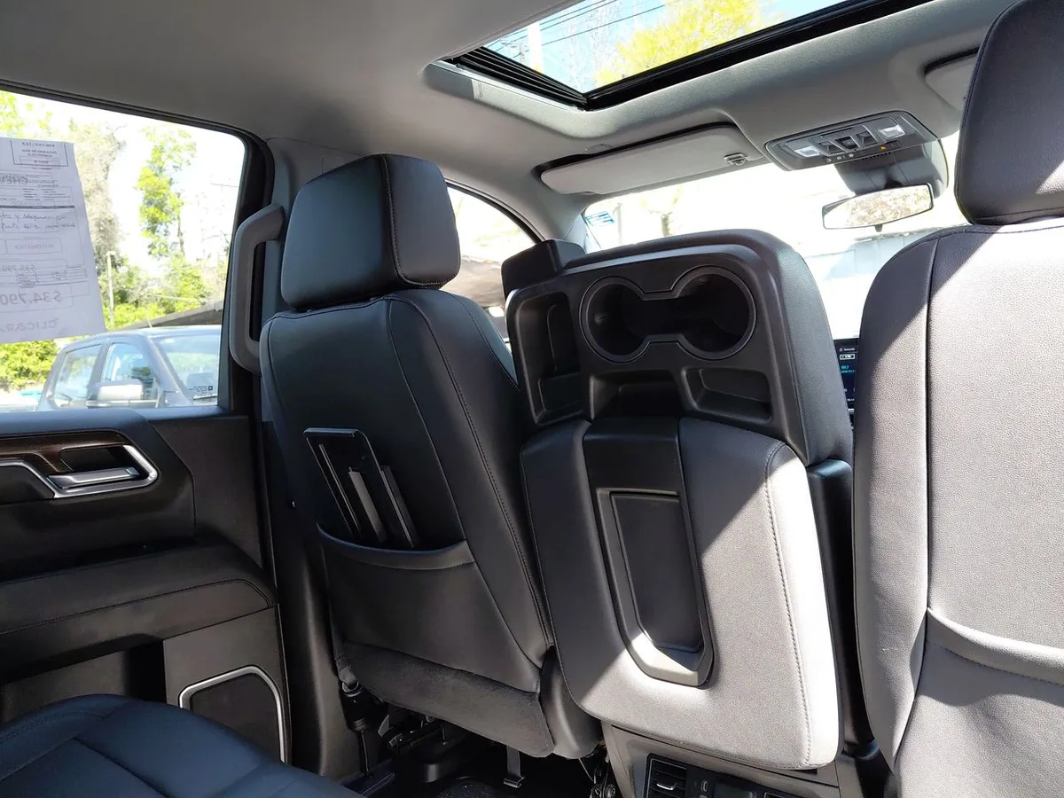 Chevrolet Silverado 5.3 Lt Trail Boss Z71 4x4 At 4p año 2024
