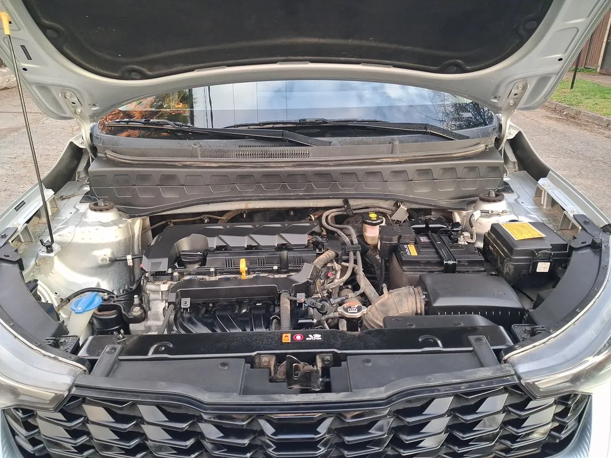 Kia Sonet 1.5 Ex 4x2 Ivt Ri At 5p año 2025