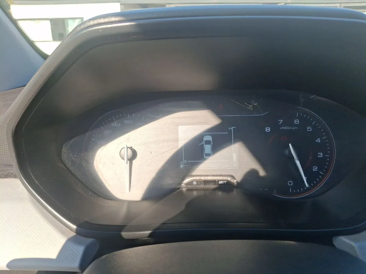 Chevrolet Sail 1.5 Nb Ltz R 4x2 Sdn Mt 4p año 2024