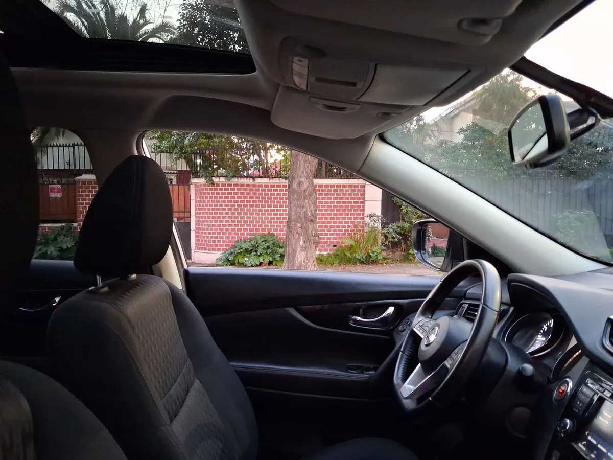 Nissan X-Trail 2.5 Advance 4x2 3row Cvt At 5p año 2023