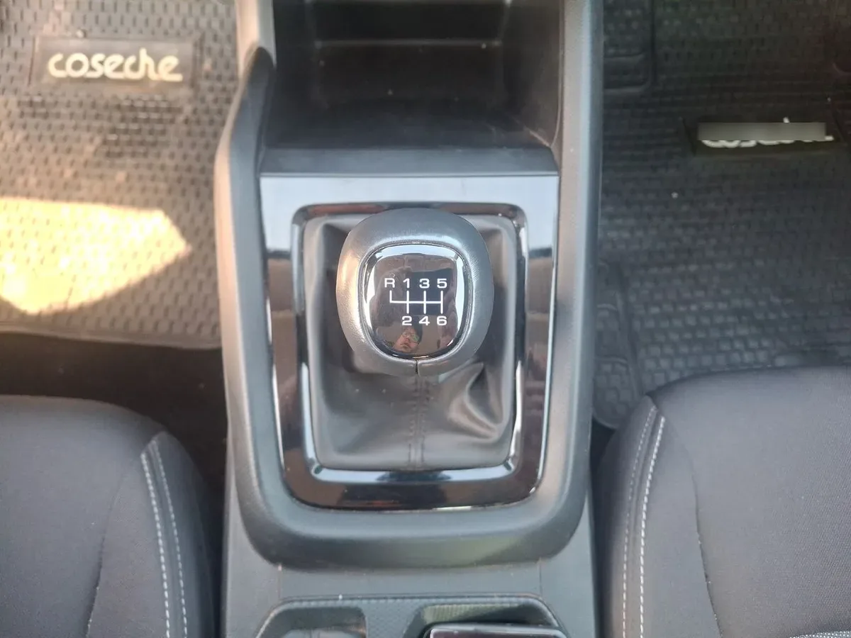 Chevrolet Sail 1.5 Nb Ltz R 4x2 Sdn Mt 4p año 2024