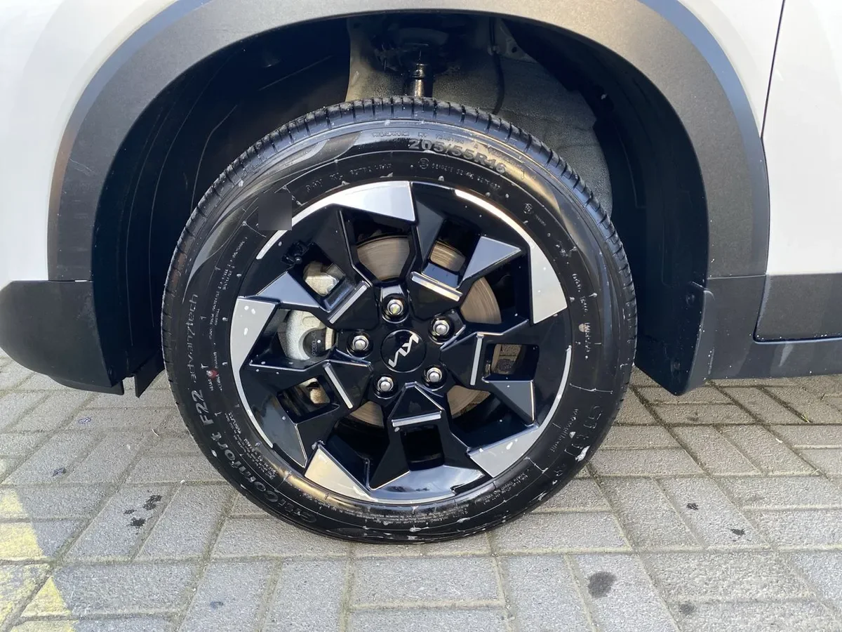 Kia Sonet 1.5 Ex 4x2 Ivt Ri At 5p año 2025