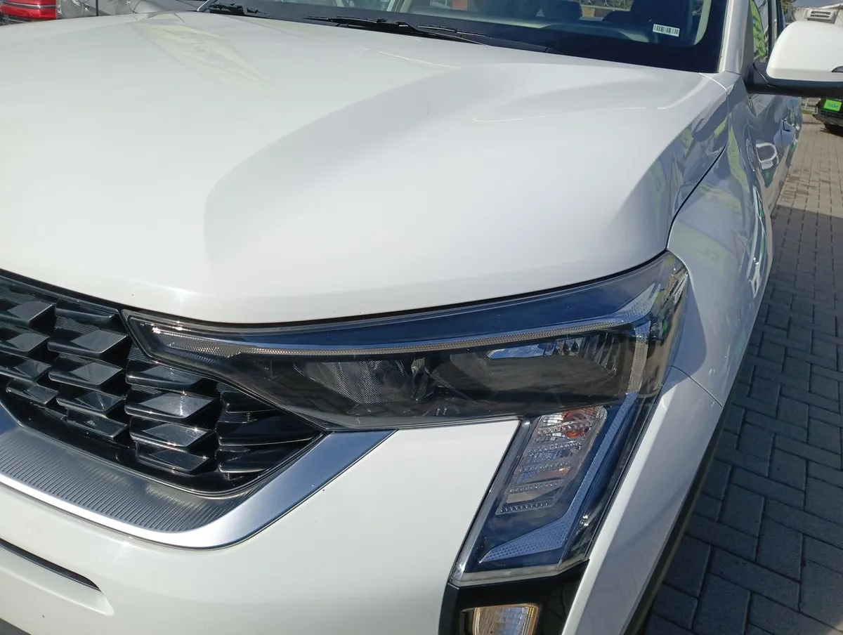 Kia Sonet 1.5 Ex 4x2 Ivt Ri At 5p año 2025