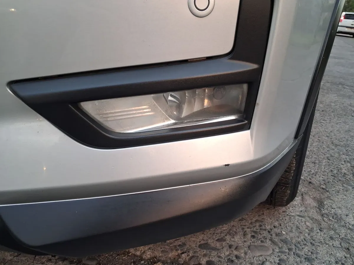 Nissan X-Trail 2.5 Advance 4x2 3row Cvt At 5p año 2023