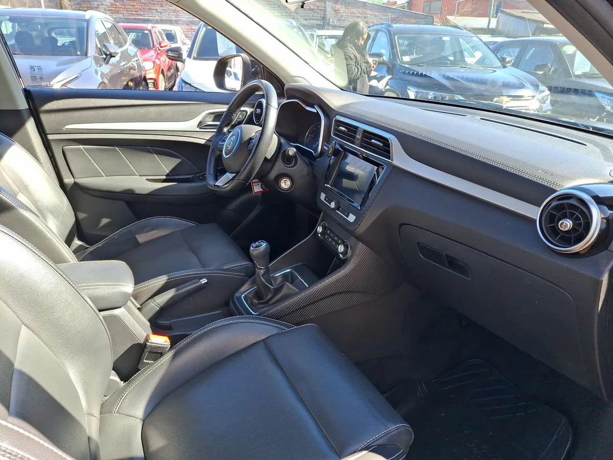 MG Mg Zs 1.5 Comfort 4x2 Mt 5p año 2023