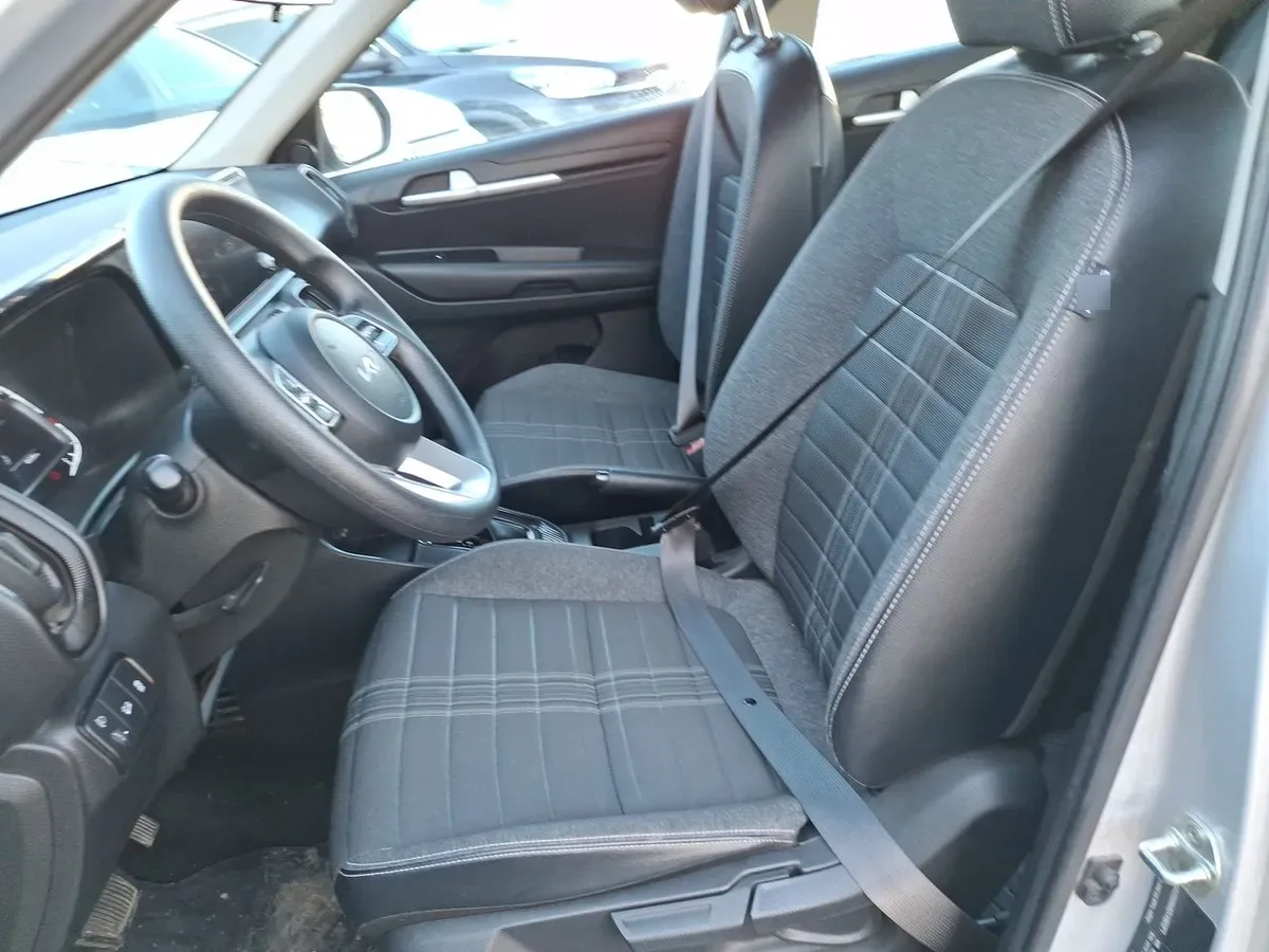 Kia Sonet 1.5 Ex 4x2 Ivt Ri At 5p año 2025