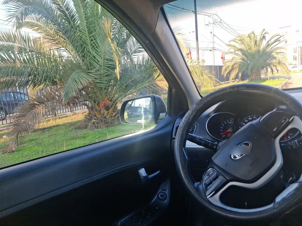 Kia Morning 1.2 Ex 4x2 Hb Dab Mt 5p año 2017