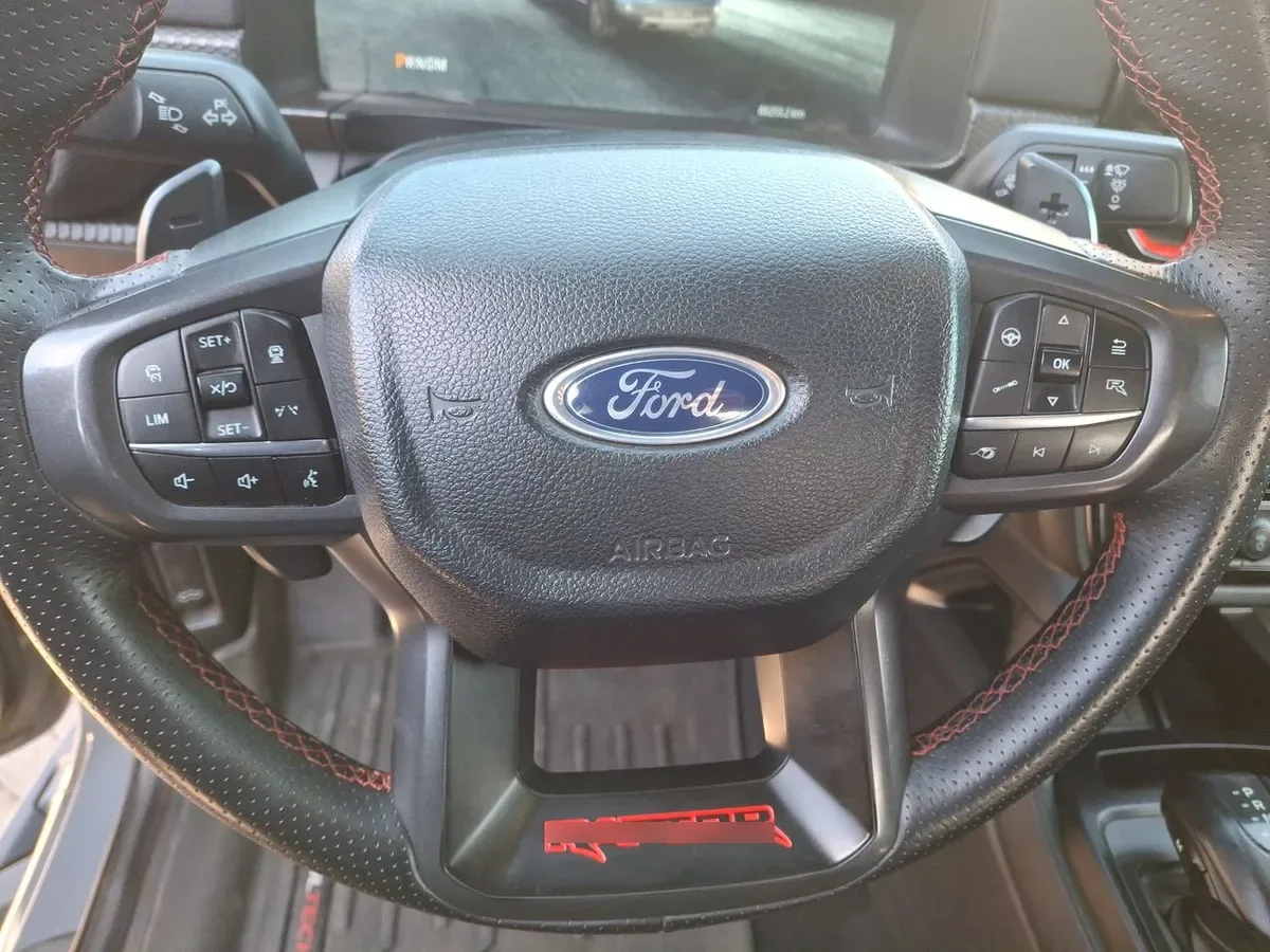 Ford Ranger 3.0t Raptor 4x4 Dob. Cab. At 4p año 2025