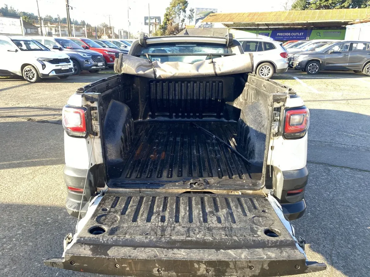 Ram 700 1.4 Slt Cab. Sim. Mt 2p año 2023