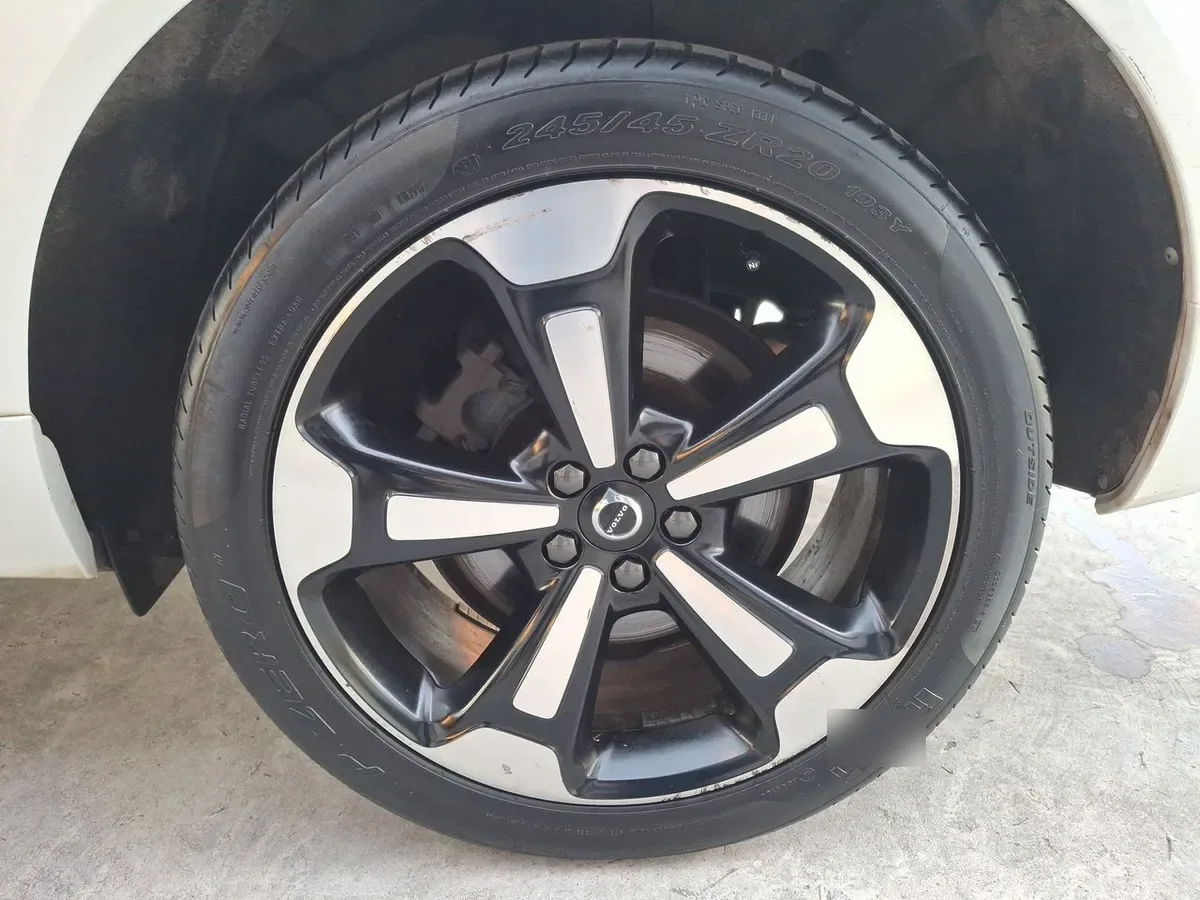Volvo Xc60 2.4 T6 R-Design At 5p año 2020