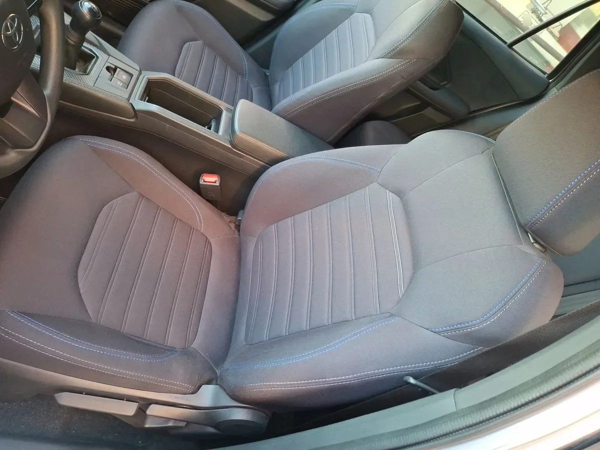Toyota Yaris Cross 1.5 Xi 4x2 5mt 5p año 2026