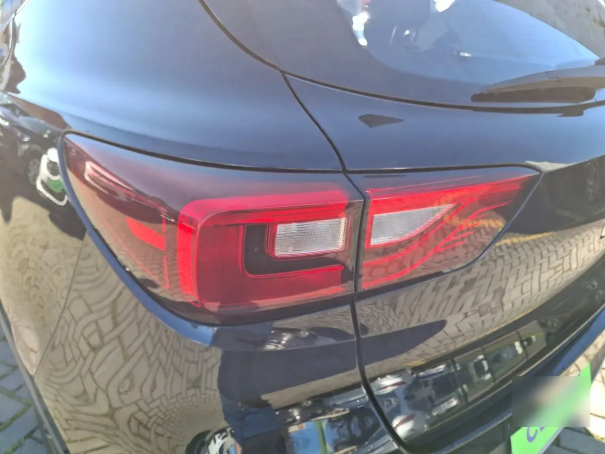 MG Mg Zs 1.5 Comfort 4x2 Mt 5p año 2023