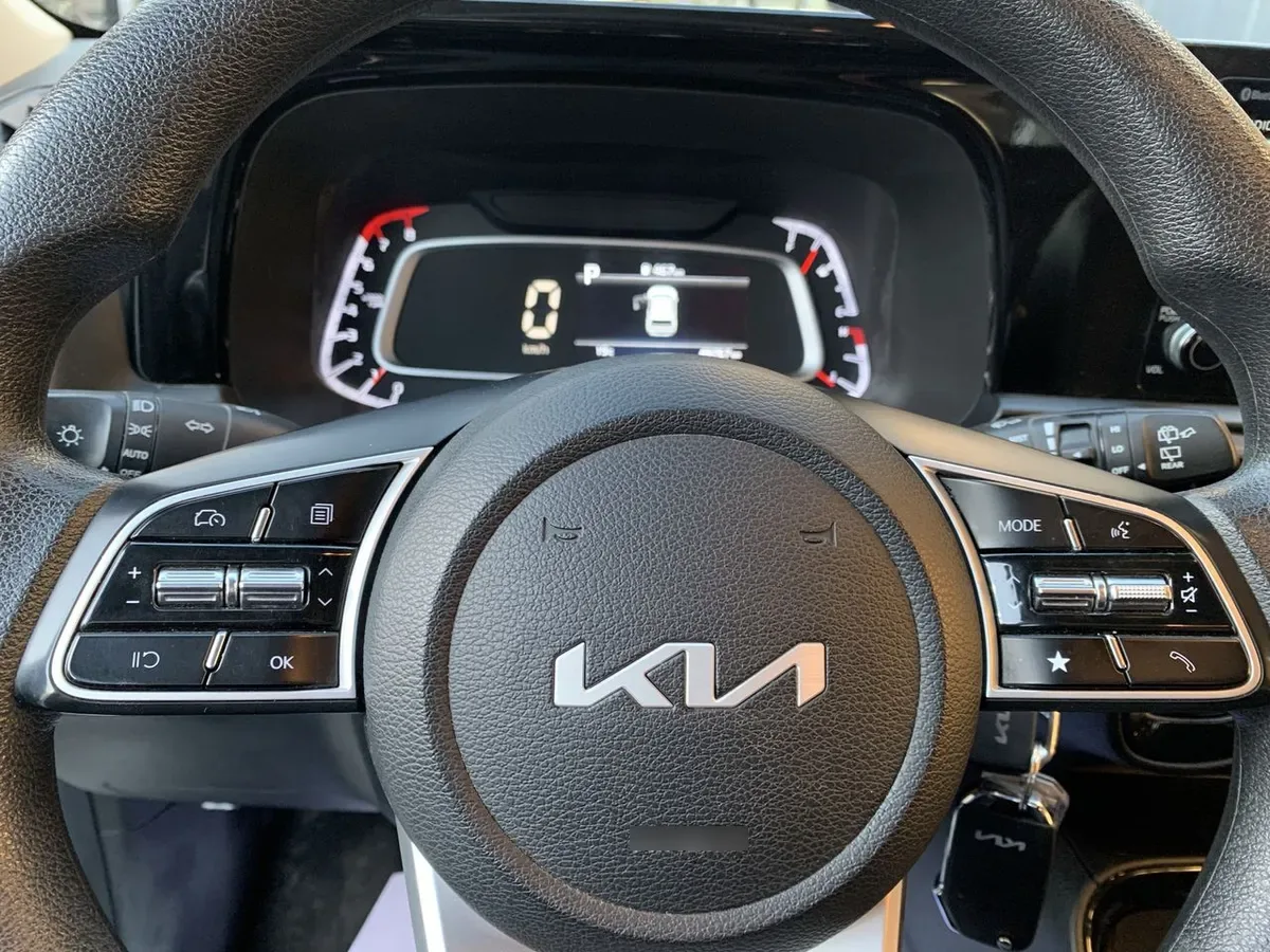 Kia Sonet 1.5 Ex 4x2 Ivt Ri At 5p año 2025