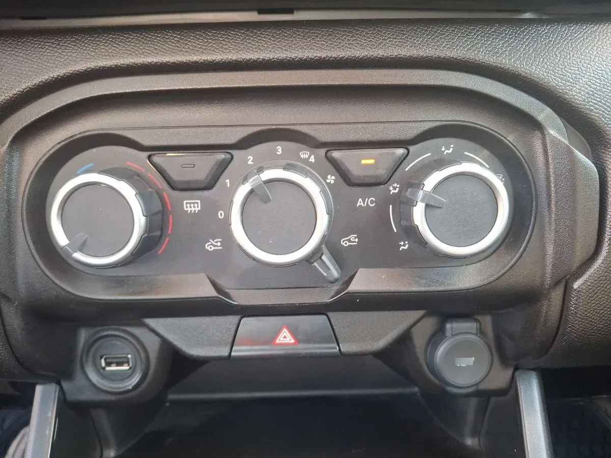 Citroen C3 1.2 Feel Pack Puretech 4x2 82 Bvm Mt 5p año 2024