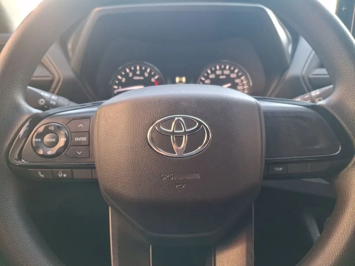 Toyota Yaris Cross 1.5 Xi 4x2 5mt 5p año 2026