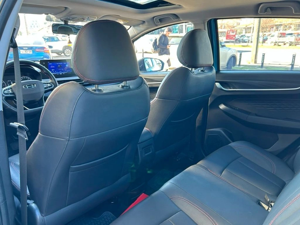 Geely Gx3 Pro Pro 4x2 1.5 Aut año 2025