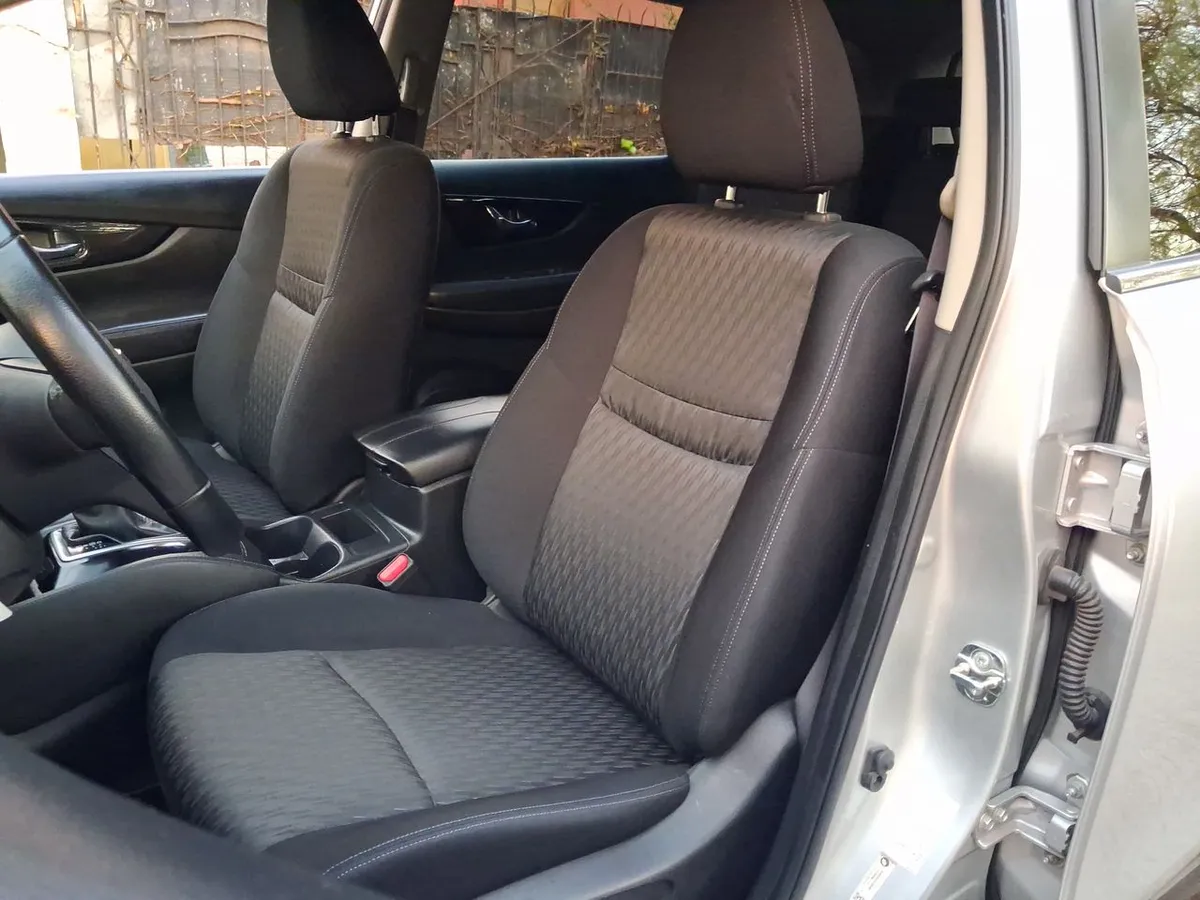 Nissan X-Trail 2.5 Advance 4x2 3row Cvt At 5p año 2023