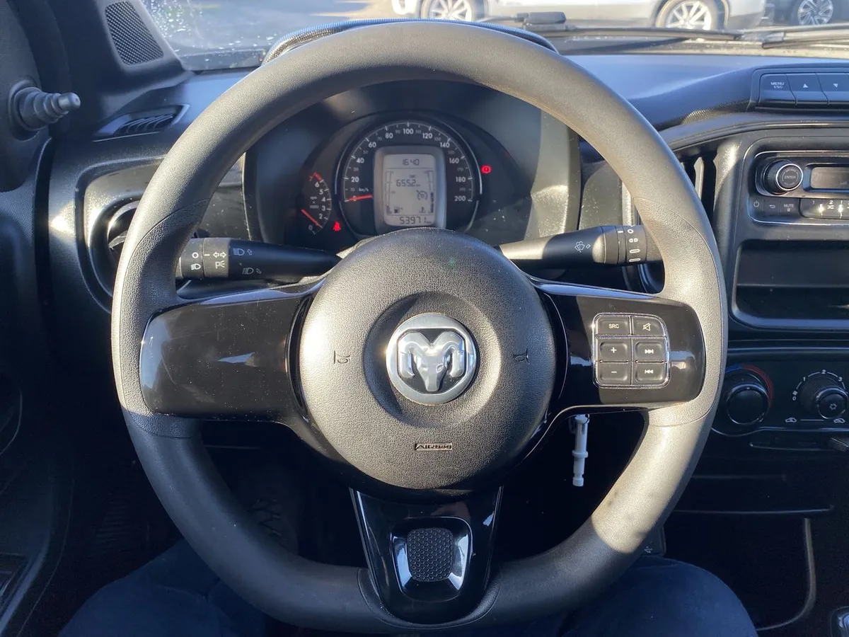 Ram 700 1.4 Slt Cab. Sim. Mt 2p año 2023