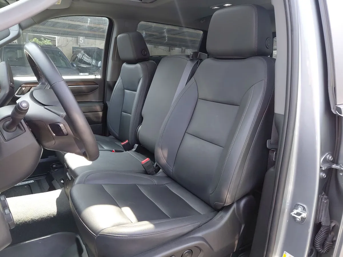 Chevrolet Silverado 5.3 Lt Trail Boss Z71 4x4 At 4p año 2024