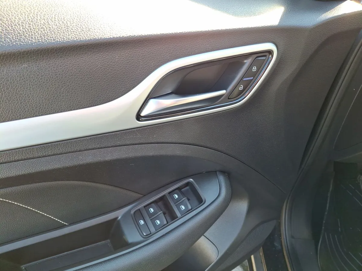 MG Mg Zs 1.5 Comfort 4x2 Mt 5p año 2023