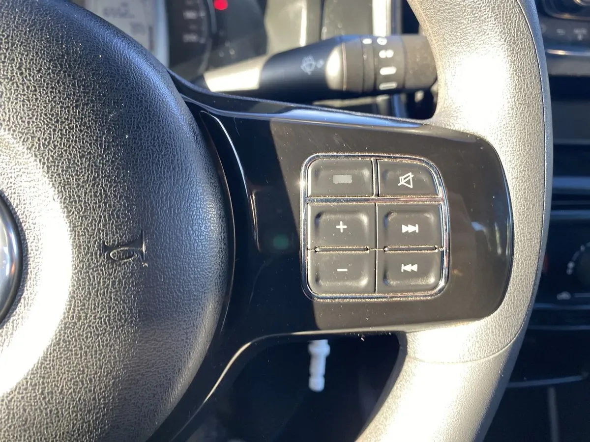 Ram 700 1.4 Slt Cab. Sim. Mt 2p año 2023