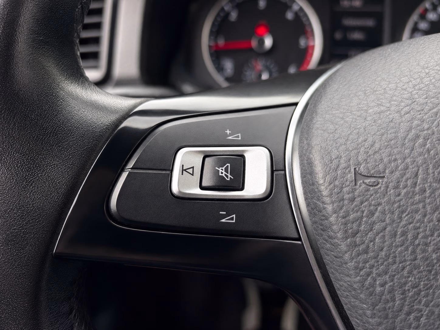 Volkswagen Amarok Comfortline 4x4 año 2021