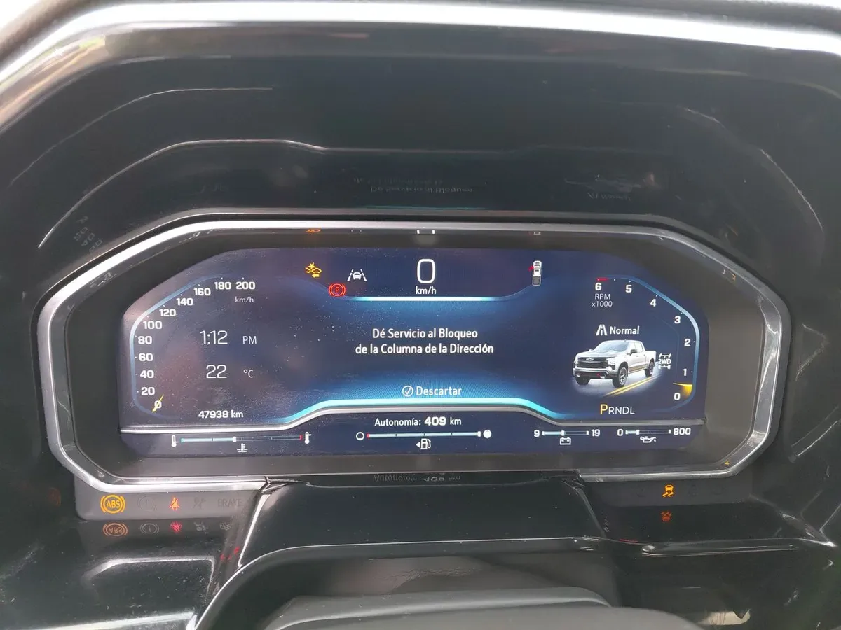 Chevrolet Silverado 5.3 Lt Trail Boss Z71 4x4 At 4p año 2024