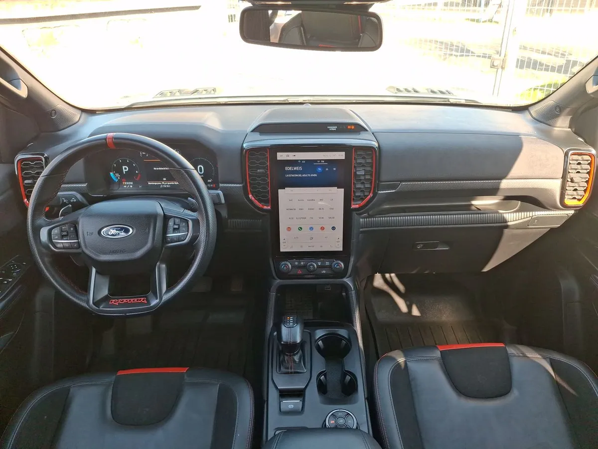Ford Ranger 3.0t Raptor 4x4 Dob. Cab. At 4p año 2025