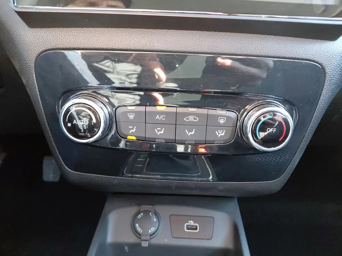 JAC Js2 1.5 Luxury 4x2 Mt 5p año 2025