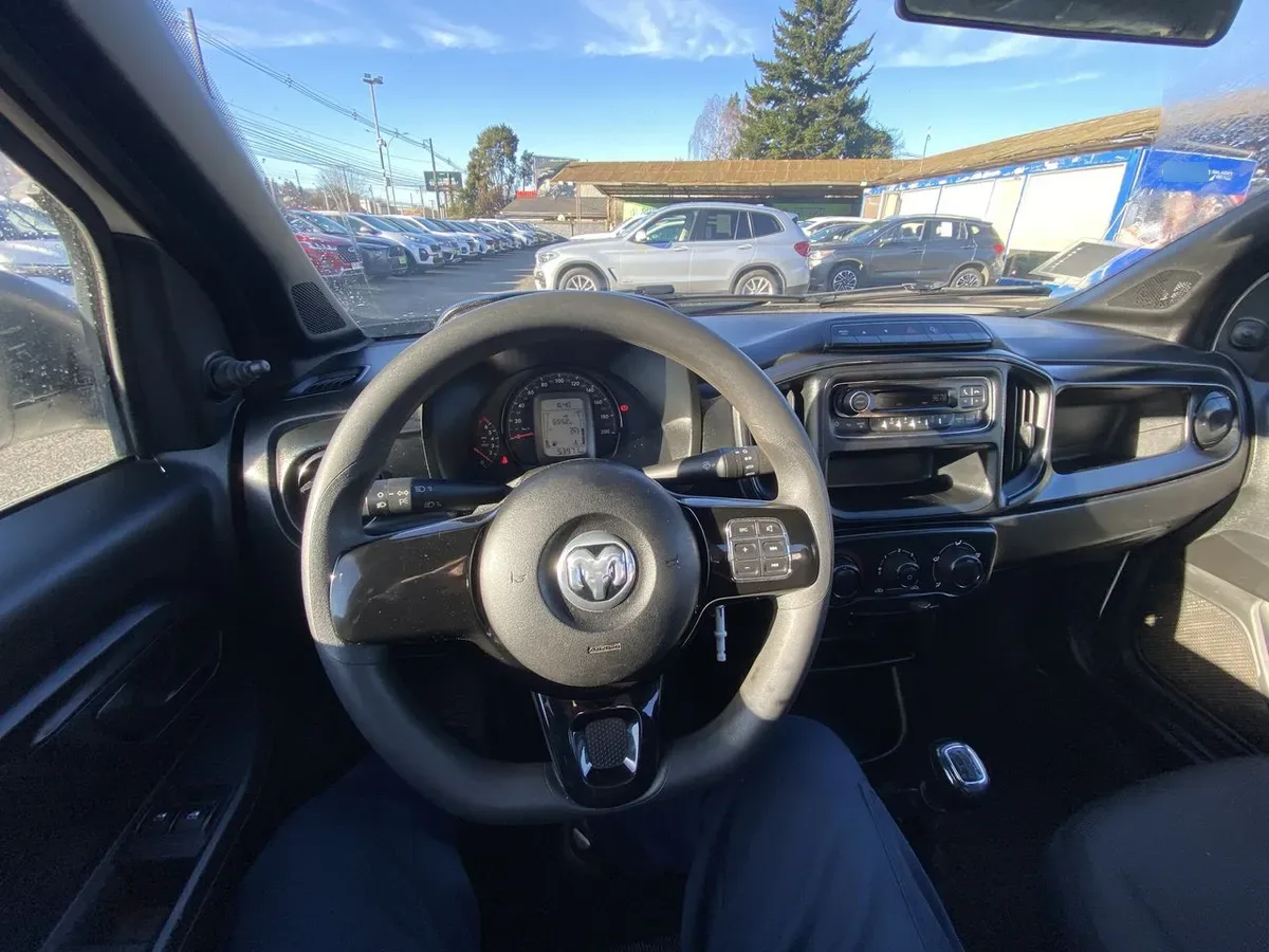 Ram 700 1.4 Slt Cab. Sim. Mt 2p año 2023