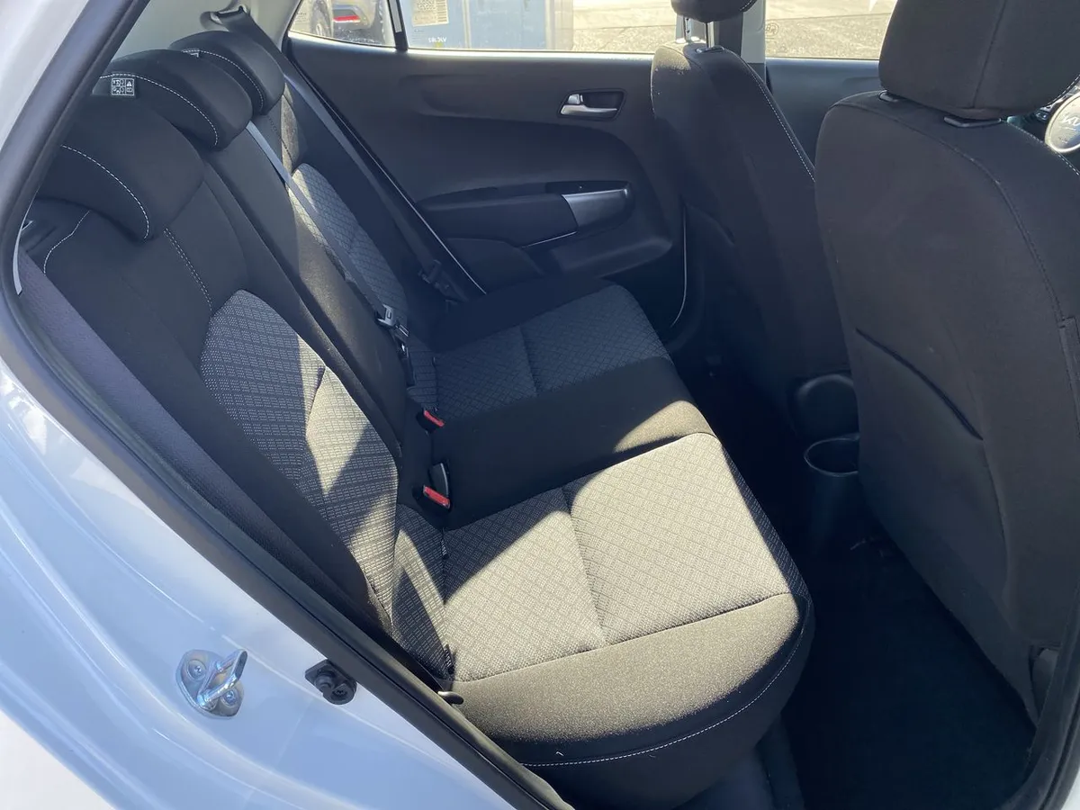 Kia Morning 1.2 Ex 4x2 Hb 4at 5p año 2025