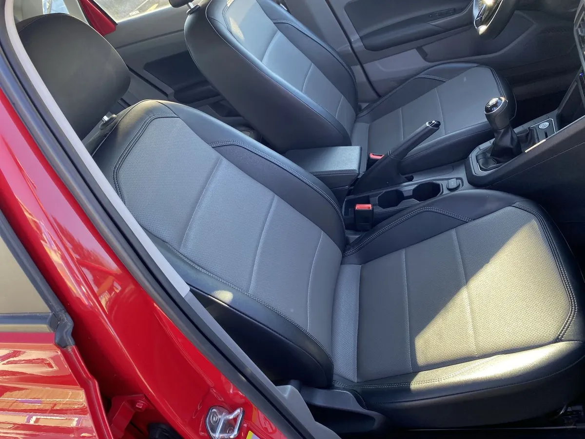 Volkswagen Polo 1.6 Highline 4x2 Hb Mt 5p año 2023
