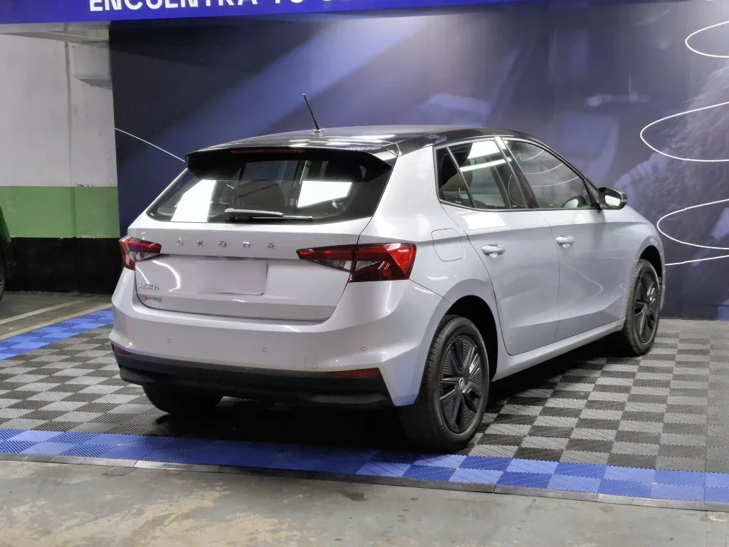 Skoda Fabia 1.0 Tsi Mt - Ambition año 2023