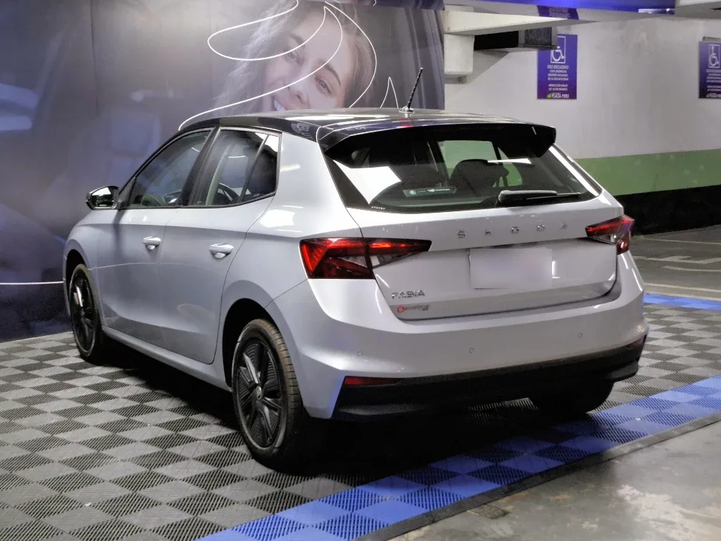 Skoda Fabia 1.0 Tsi Mt - Ambition año 2023