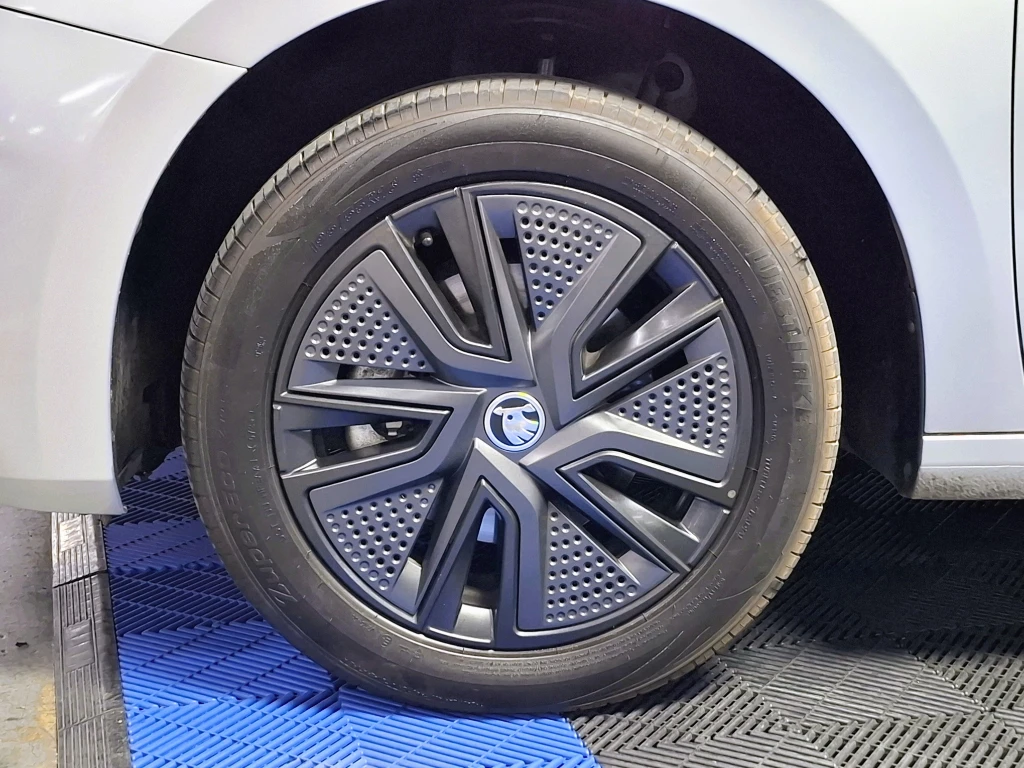 Skoda Fabia 1.0 Tsi Mt - Ambition año 2023