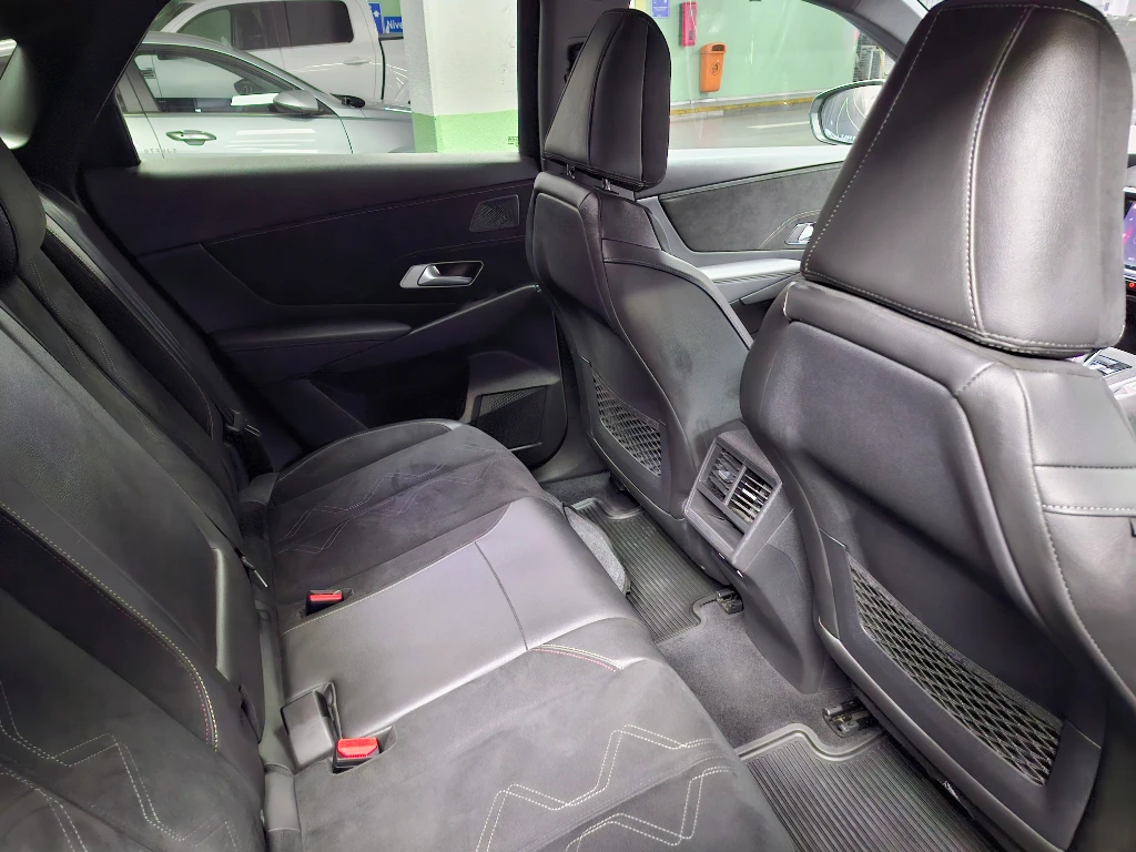 DS Automobiles Ds7 Crossback 7 Bastille 1.6 Thp 220 Auto8 Performance año 2024