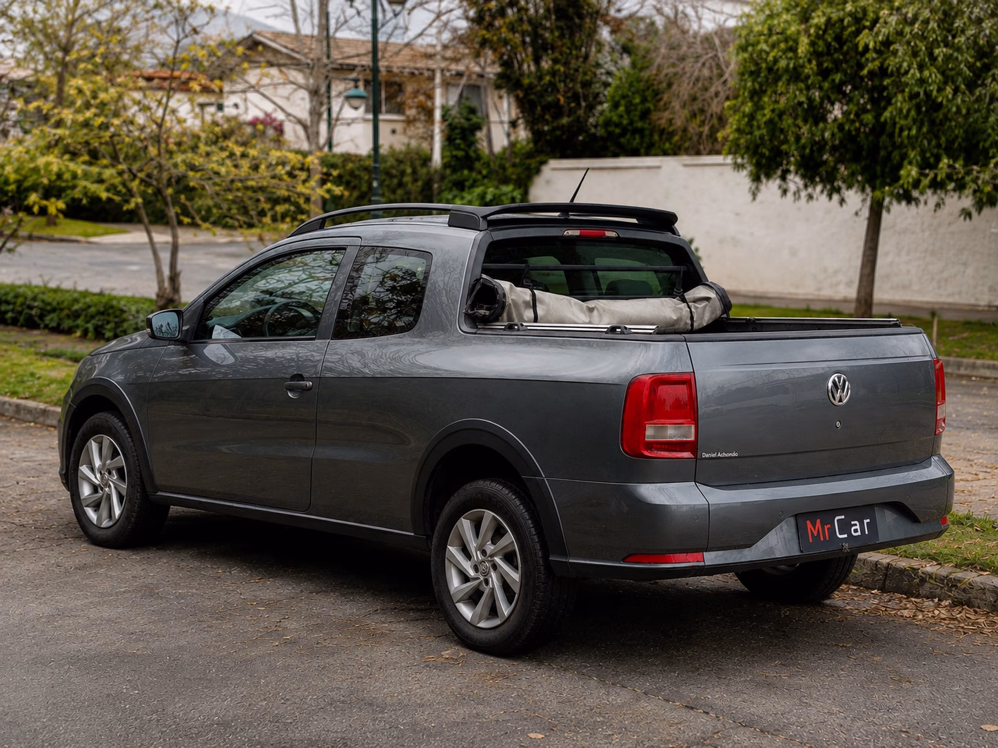 Volkswagen Saveiro 1.6 año 2020