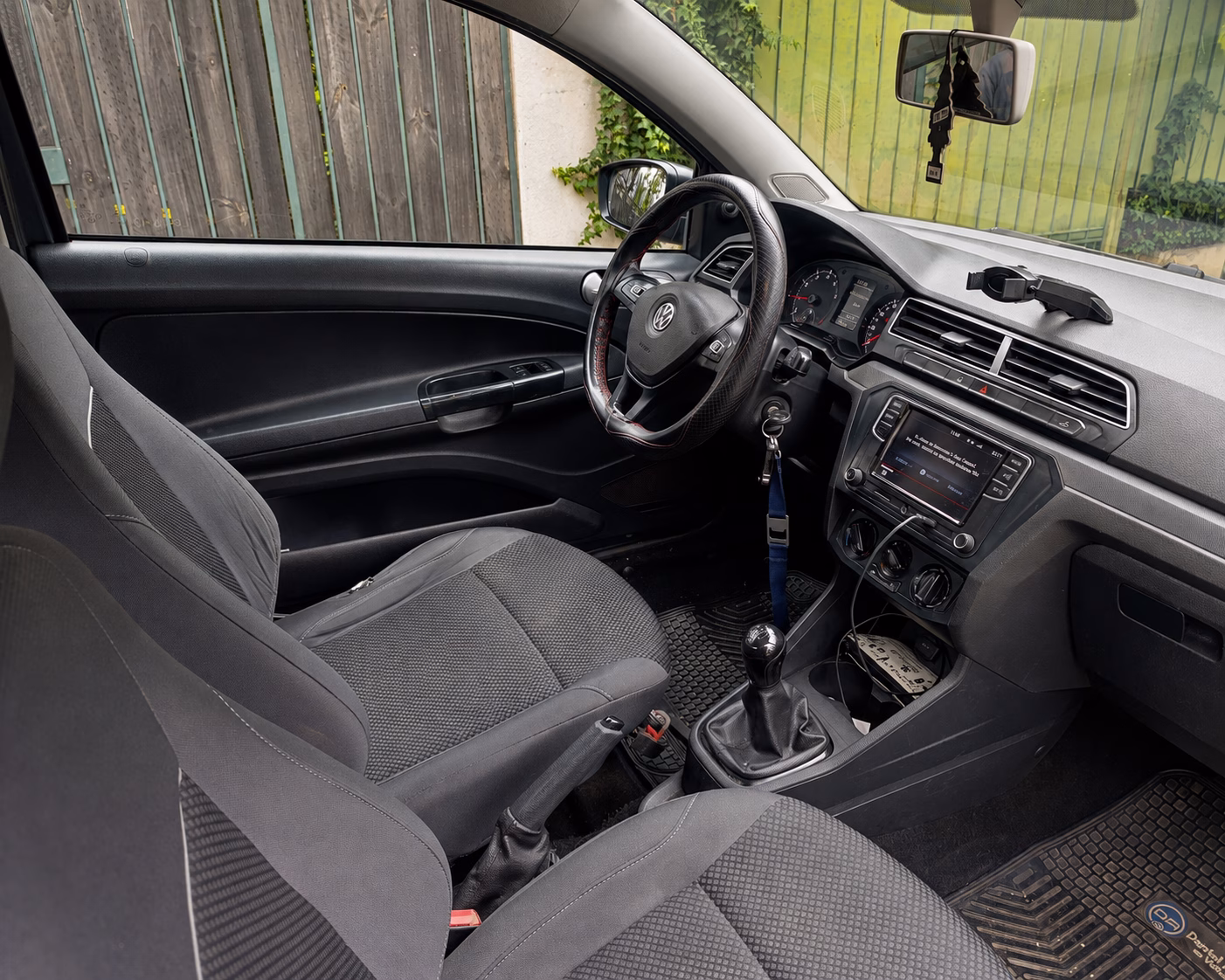 Volkswagen Saveiro 1.6 año 2020