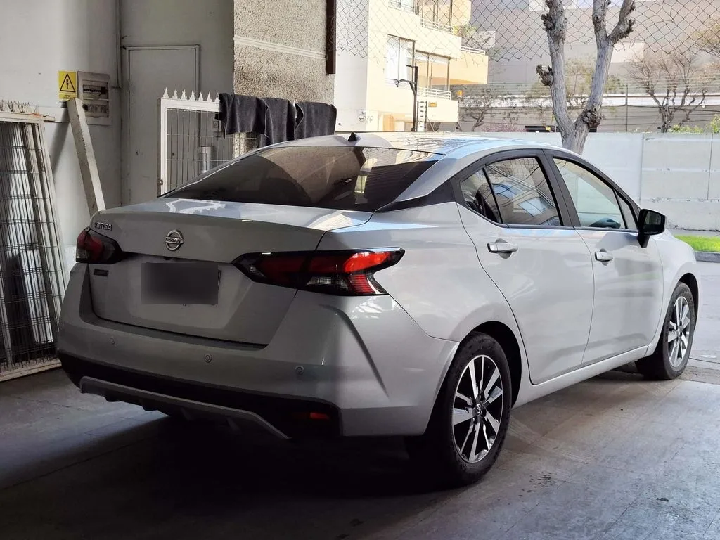 Nissan Versa Exclusive año 2023