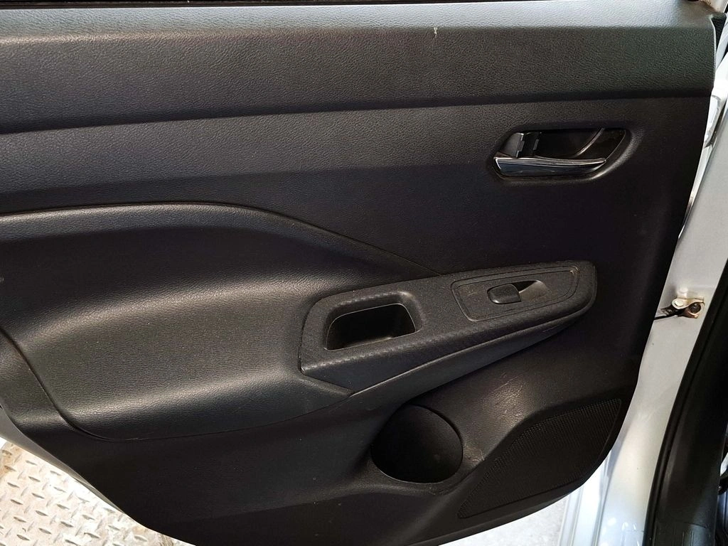 Nissan Versa Exclusive año 2023
