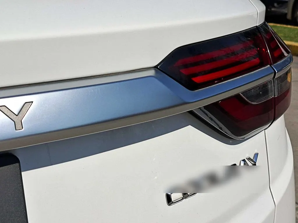 Geely Coolray Sport año 2023