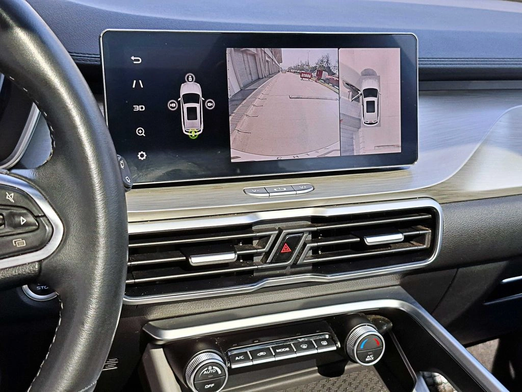 Geely Coolray Sport año 2023