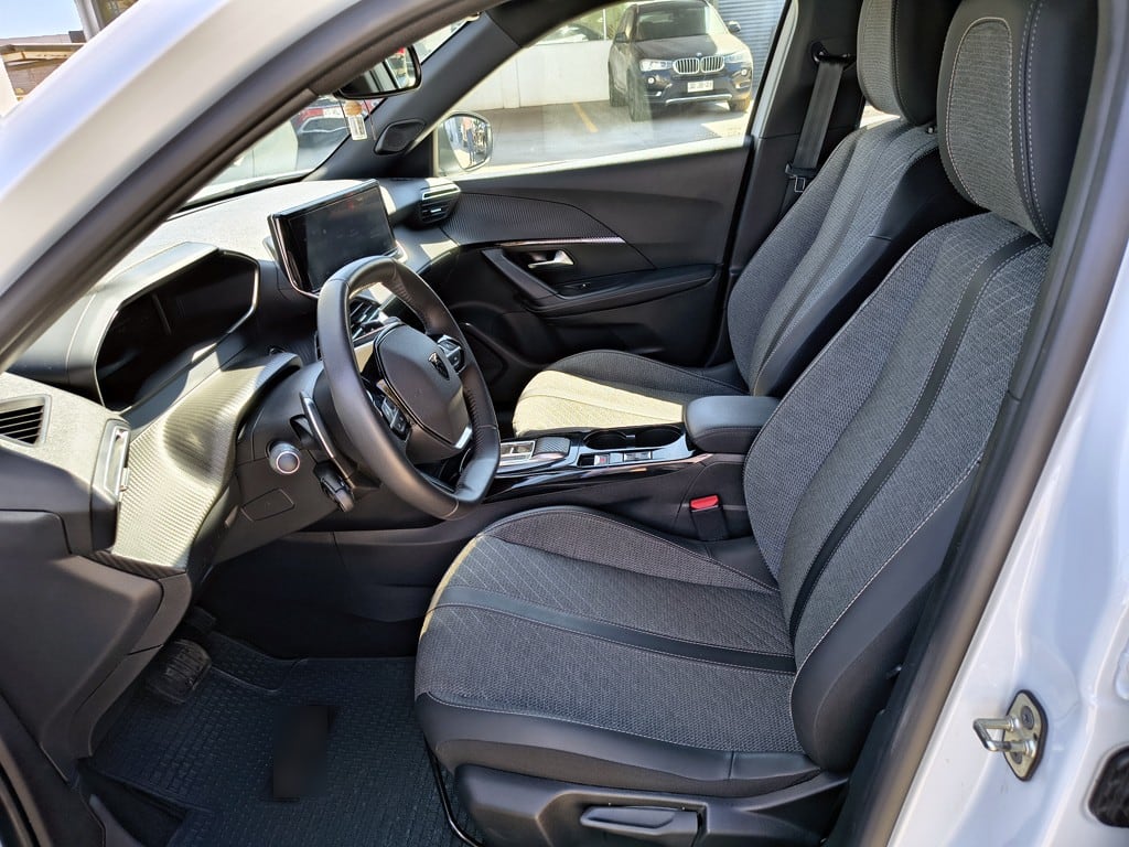 Peugeot 2008 Allure año 2025