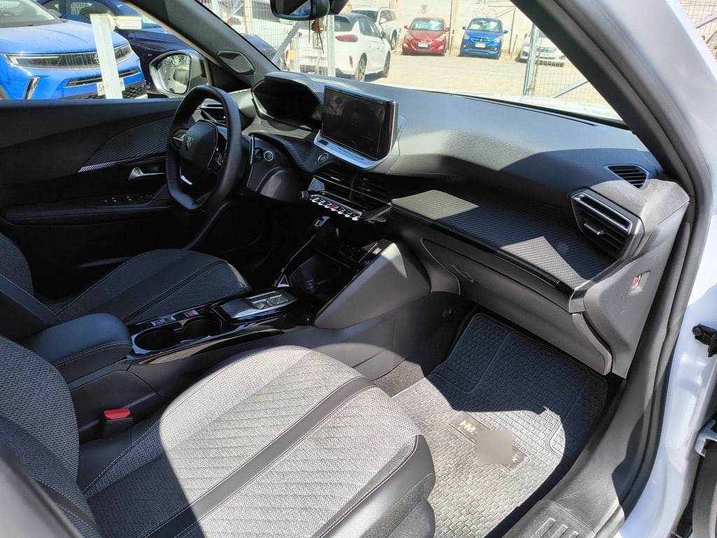 Peugeot 2008 Allure año 2025